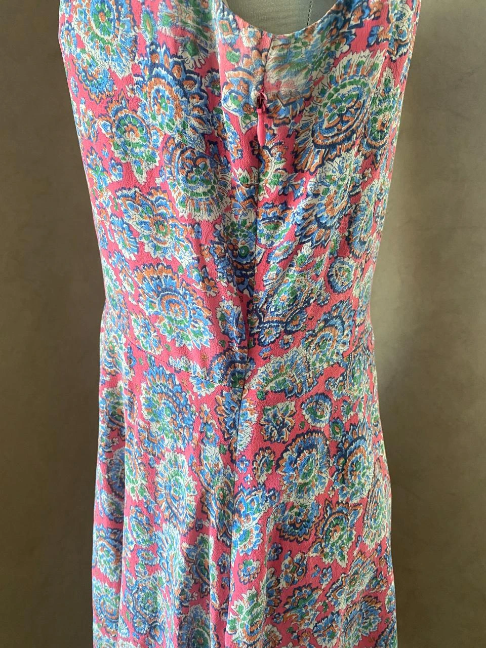 Prachtige Caroll jurk maat 42 van zijde – Roze met bohemien-chique bloemenprint – photo 8
